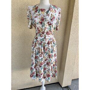 Blondie & Me Vtg Dress Size 11 Prairie Floral Lace Cottegecore Y2K drop waist.